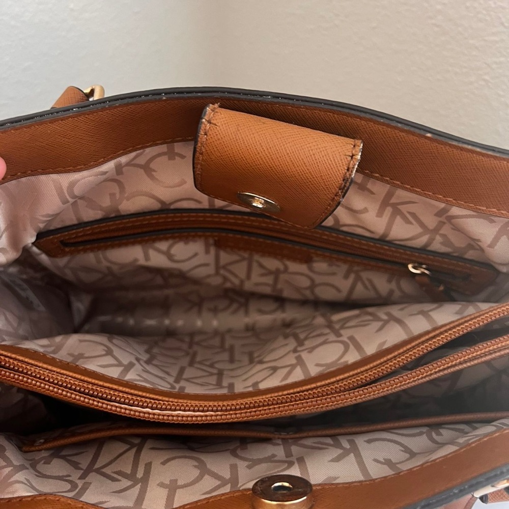 Calvin Klein Purse - Picture 2 of 5